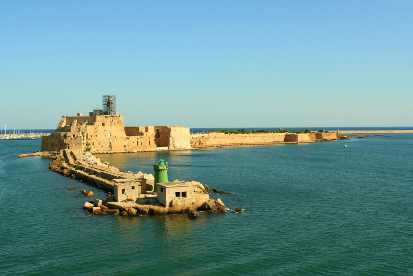 castello alfonsino di brindisi